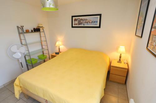 Apartment with Sea View image 3