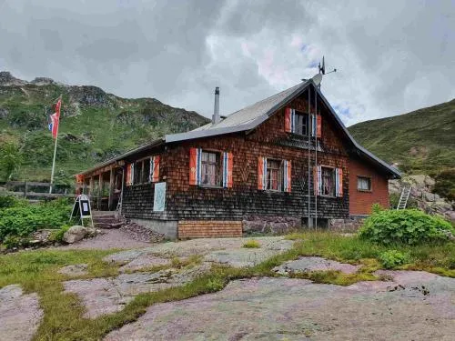 Murgseehütte in Murg, Schweiz