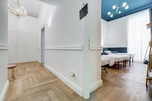 Hold Rome - image 12