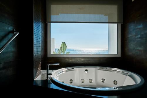 Pezsgőfürdő, Hotel Helios - Almunecar in Almunecar