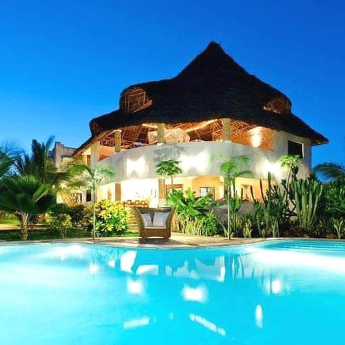 泳池, Private Villa Watamu in 華塔木
