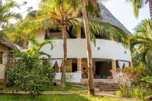 Private Villa Watamu in 華塔木