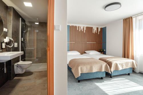 1 double bed, 1 sofa bed