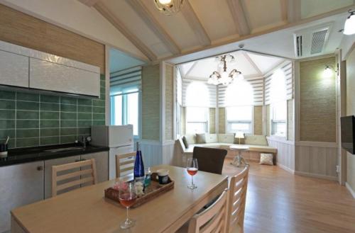 キョンジュ Saturday Pension Gyeongju ゲストハウス プール