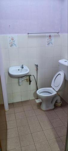 FAMILY HOTEL in Kuala Kubu Bharu