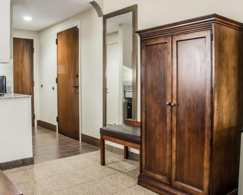 King Suite - Disability Access - Non -Smoking