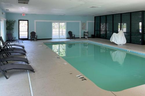 สระว่ายน้ำ, Sleep Inn Wilson near I-95 in วิลสัน (NC)