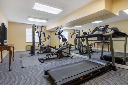 Quality Inn Williamston - image 37