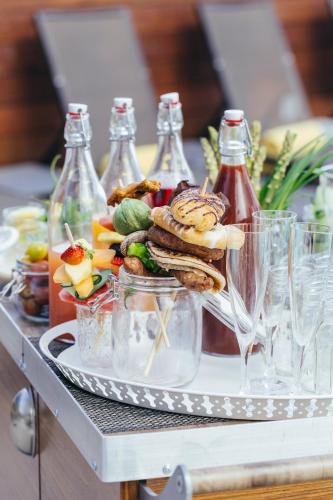 671206363 Kimpton Hotel Palomar Phoenix Cityscape by IHG