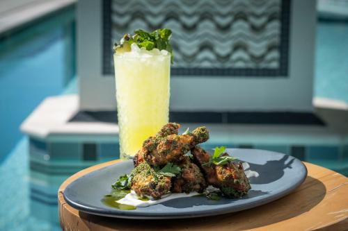 671206481 Kimpton Hotel Palomar Phoenix Cityscape by IHG