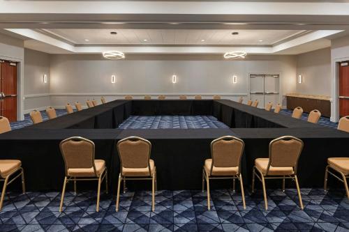 Courtyard by Marriott Sacramento Cal Expo - image 9