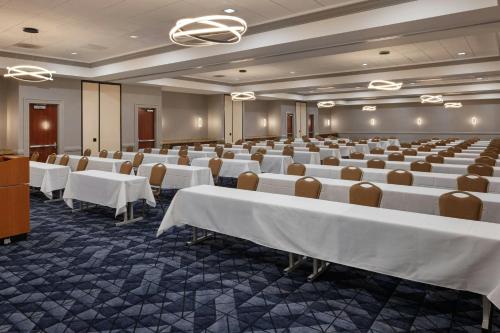 Courtyard by Marriott Sacramento Cal Expo - image 14