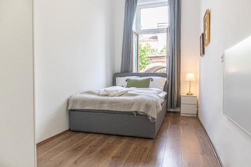 Amazing 1BR Apt, next to AKH Building for Everyone, Viena
