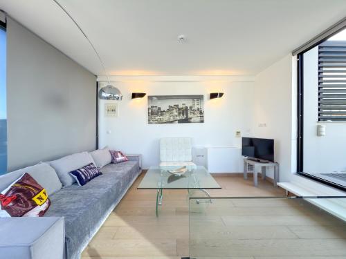 Luxury Loft with Private Jacuzzi 2