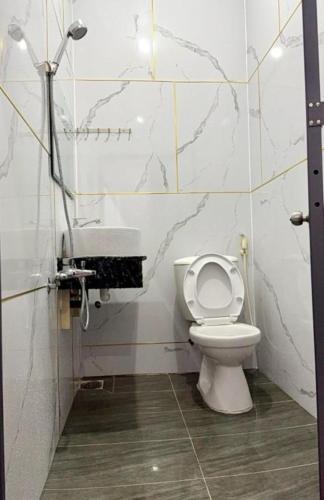 Duy Khang 2 Hotel - 화장실