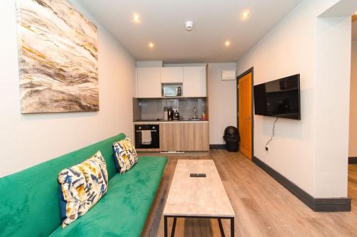 Bloomsaway Seafront Two Bedroom BN112SHP01 — other in 12 Ship Street, Brighton & Hove United Kingdom, BN1 1AD