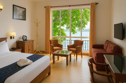 Oprema, Centauria Lake Resort in Embilipitiya New Town