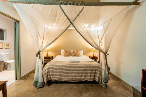 Nguni Lodge - image 4