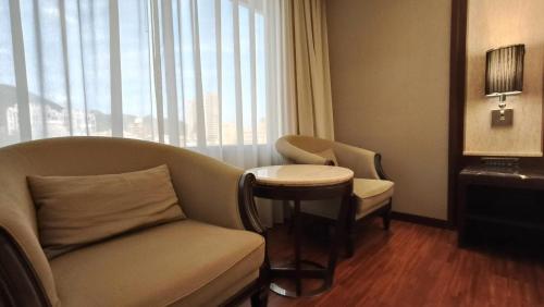 Standard Double Room image 7