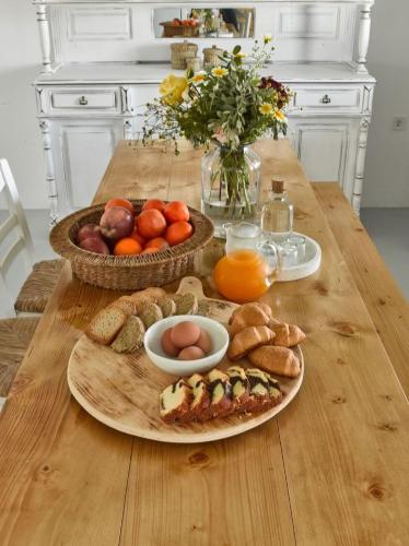 Maria Seaview Villa near Naousa in ลอส