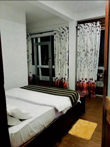Double Room with Mountain View image 10