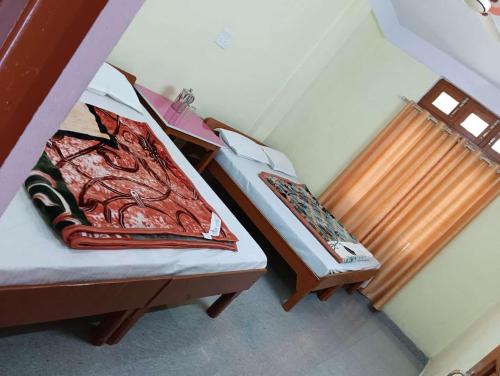 2 double beds
