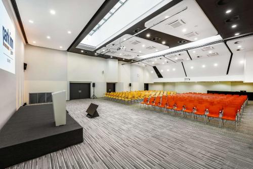 Park Inn By Radisson Budapest - image 2