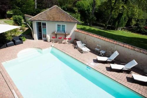 منظر, Belle maison à Houx avec piscine privée (Belle maison a Houx avec piscine privee) in Houx