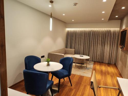 設施, 中央公園酒店 (The central park ) in 瓜裏爾