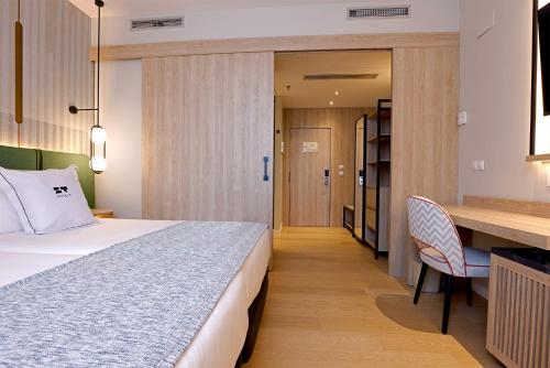 Hotel & Spa Villa Olimpica Suites - image 13