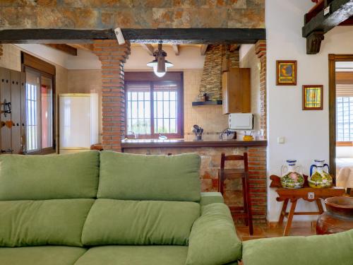 Közös társalgó / TV, Cubo's Cid & Ruiz Olivar Rural House in Gibralgalía