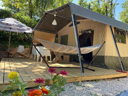 A szálláshely kívülről, Lodge Holidays - Camping Gajole in Arsie