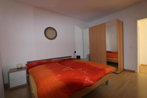 Ferienwohnung mit Aussicht und Pool in Gordola