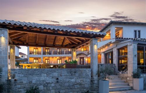 Stamos Hotel in Chalkidiki
