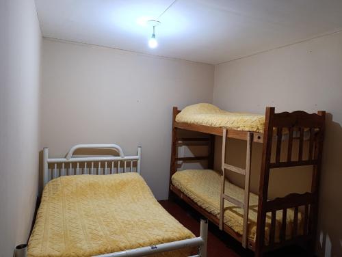 1 double bed, 1 bunk bed