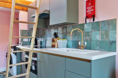 Finest Retreats - The Nest, London (photo 7)