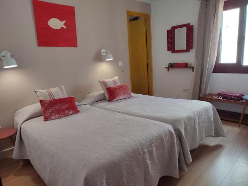 Hotel Cap d'Or - Children only from 14 years old Room Type - Family Room with Side Sea View