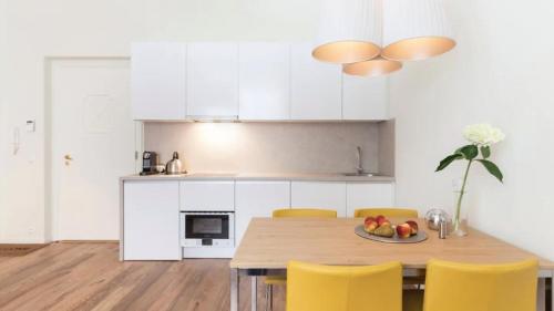 UNIQUE Old Town apartments at Palace Dlouha - image 8