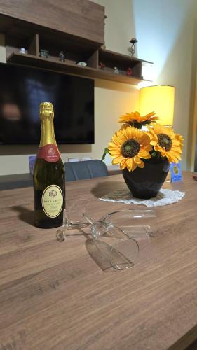 Casa Vacanze Oikia - Room Girasole, Naples (photo 9)