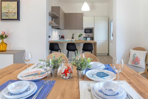 SARDINIA RE - Porto Conte Blue Bay