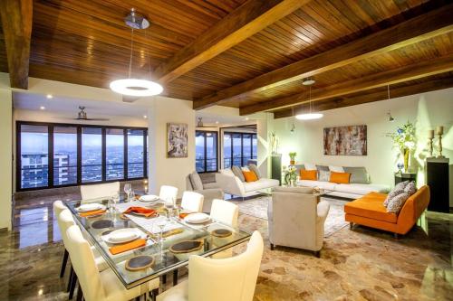 Open space concept that allows for multiple places to hang out