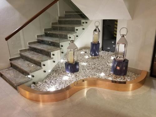 Open space concept that allows for multiple places to hang out