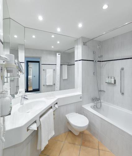 Holiday Inn Stuttgart by IHG, Штутгарт (фото 9)