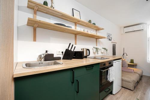 Cozy apartment with free parking in the city centre, Tallinn (photo 6)