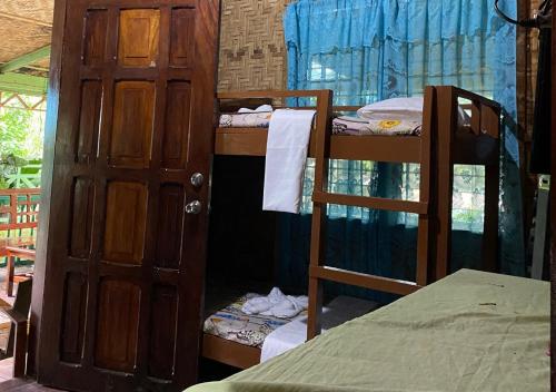 5 bunk beds