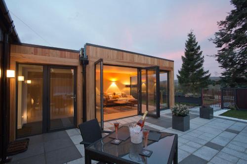 A szálláshely kívülről, The Invergarry - Royal Deeside Luxury 5 star Couples Retreat with Hot Tub, Aboyne in Aboyne