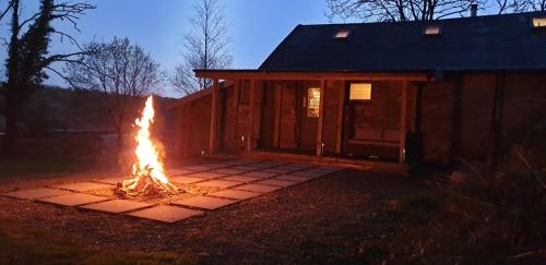 Viesnīcas āriene, Charming Barn Conversion - Idyllic Rural Retreat- Pet Friendly in Llangyndeyrn