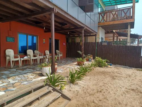 Балкон/тераса, Adinam's Beach Retreat in Nyanyanu