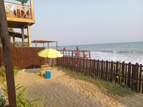 Adinam's Beach Retreat in Nyanyanu