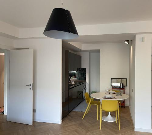 GuestHost - Trastevere Modern Apartment, Рим (фото 6)